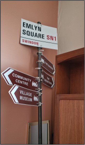 08 Sign Post.jpg